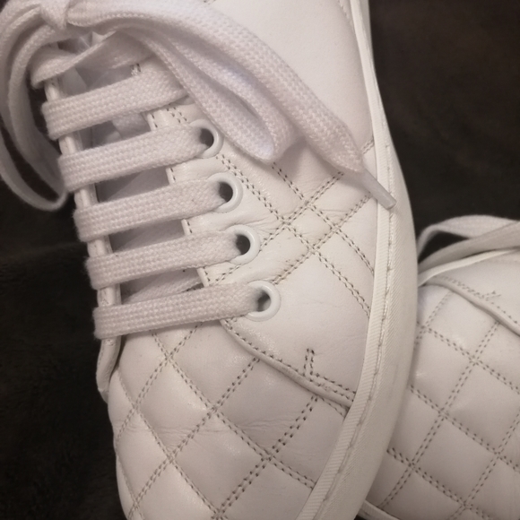 Burberry - Picture 9 of 10